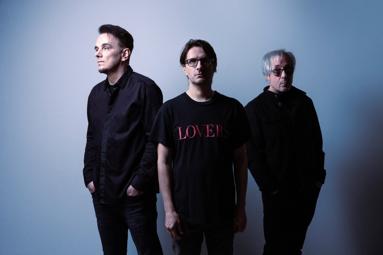 Porcupine Tree performing live