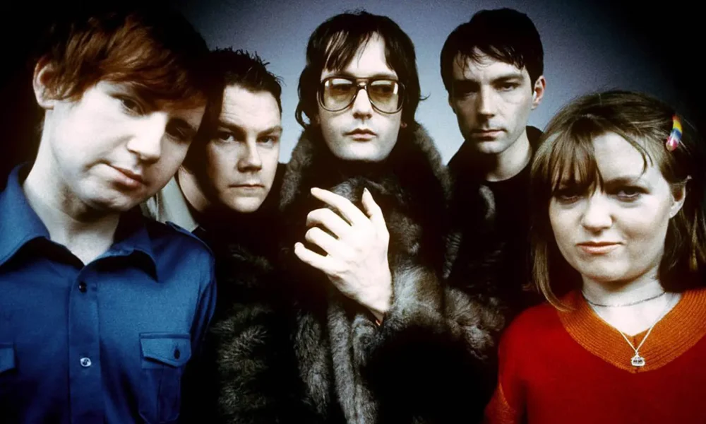 Pulp performing live